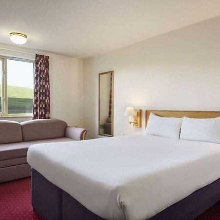 Days Inn Tewkesbury Strensham Extérieur photo