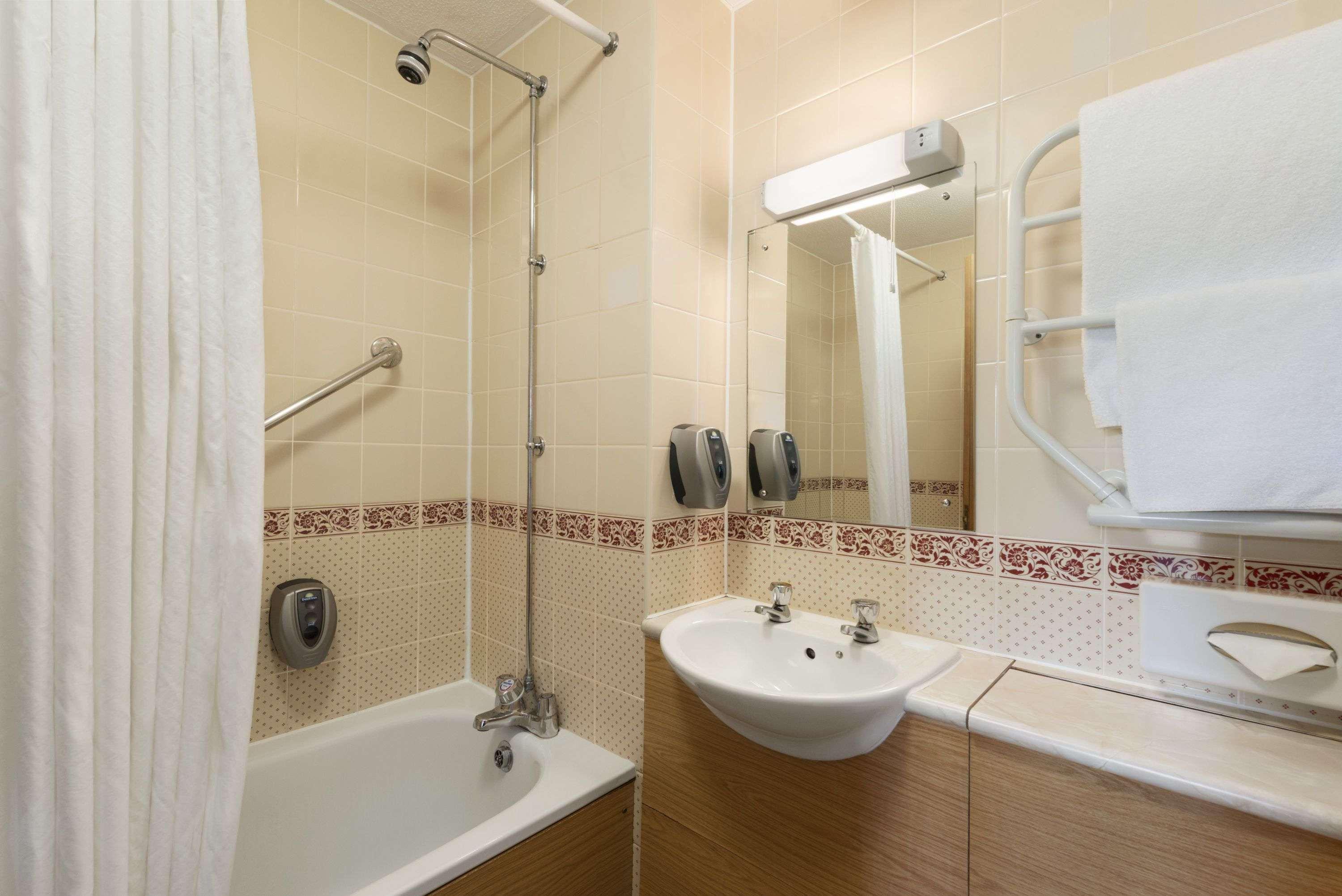 Days Inn Tewkesbury Strensham Extérieur photo