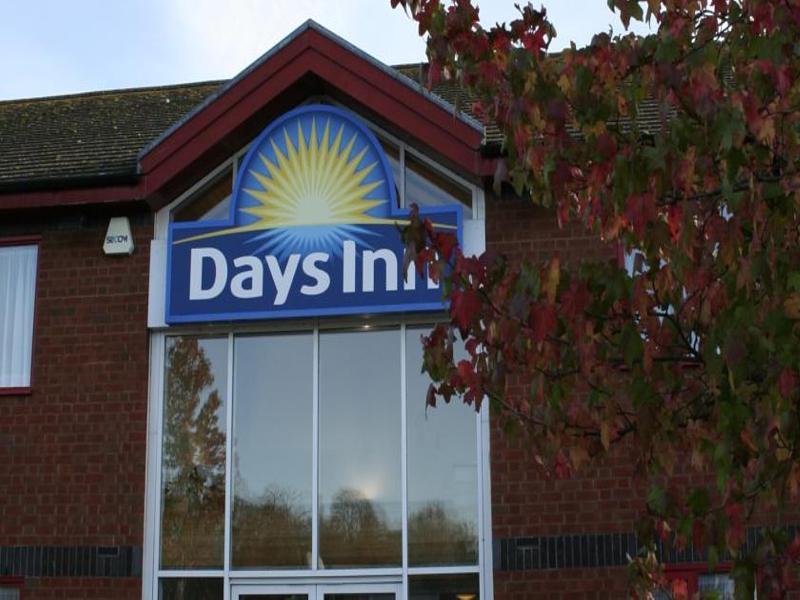Days Inn Tewkesbury Strensham Extérieur photo