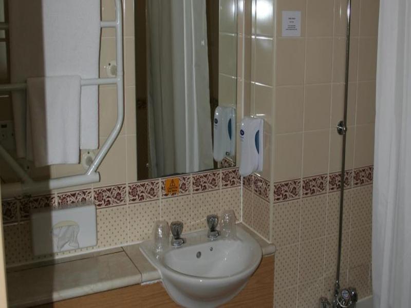 Days Inn Tewkesbury Strensham Extérieur photo